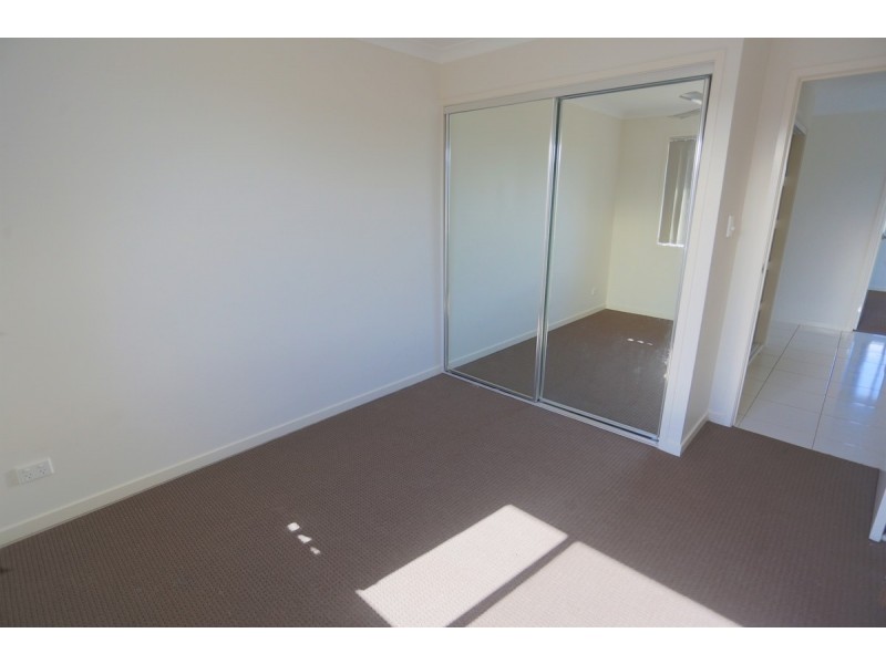 60 Falcon Crest, Zilzie QLD 4710