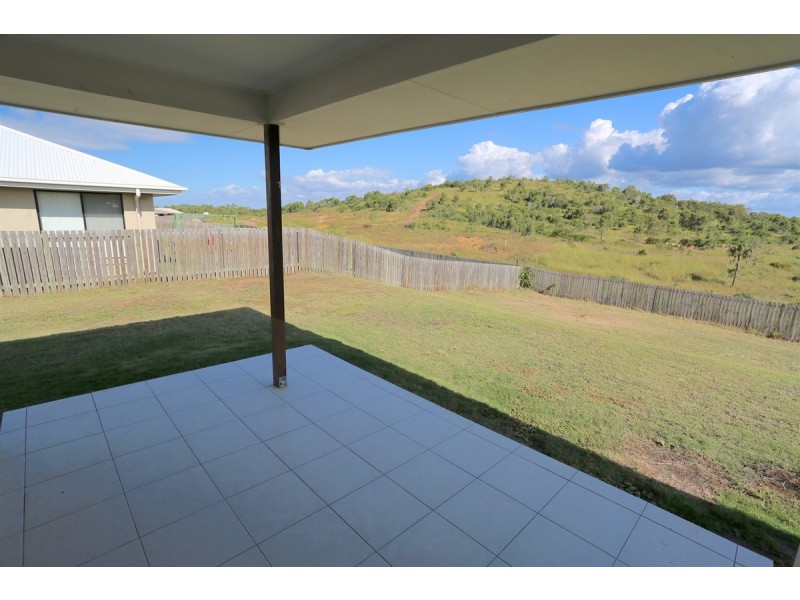 60 Falcon Crest, Zilzie QLD 4710