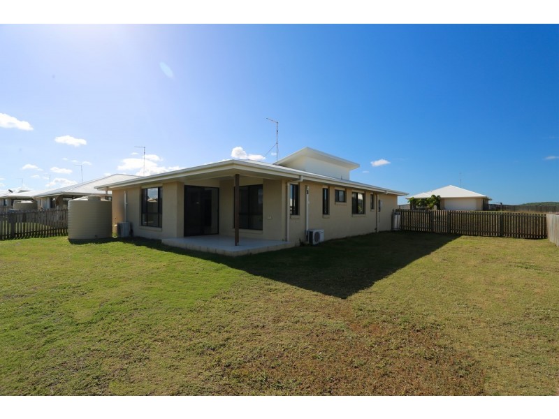 60 Falcon Crest, Zilzie QLD 4710