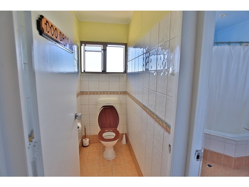 136 Schofield Parade, Keppel Sands QLD 4702