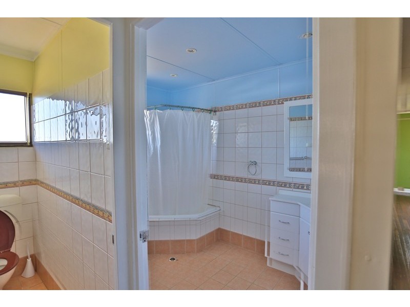 136 Schofield Parade, Keppel Sands QLD 4702