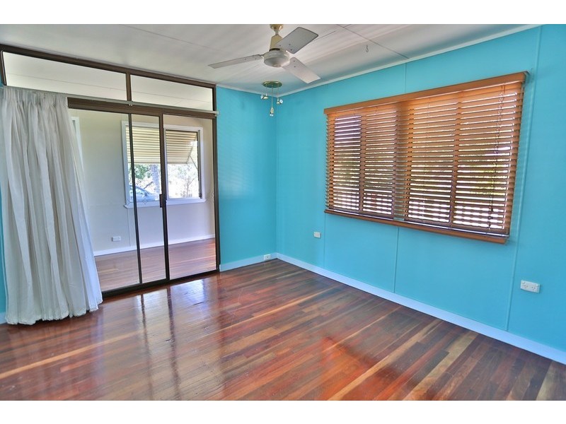 136 Schofield Parade, Keppel Sands QLD 4702