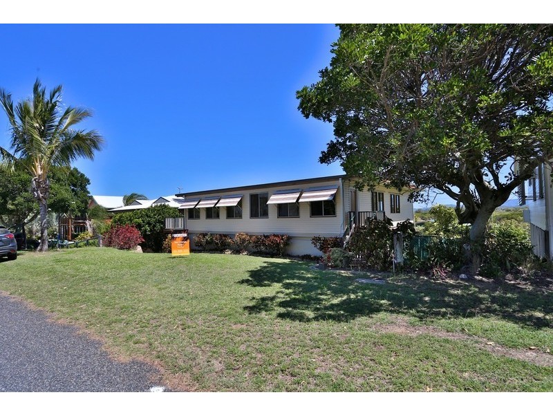 136 Schofield Parade, Keppel Sands QLD 4702