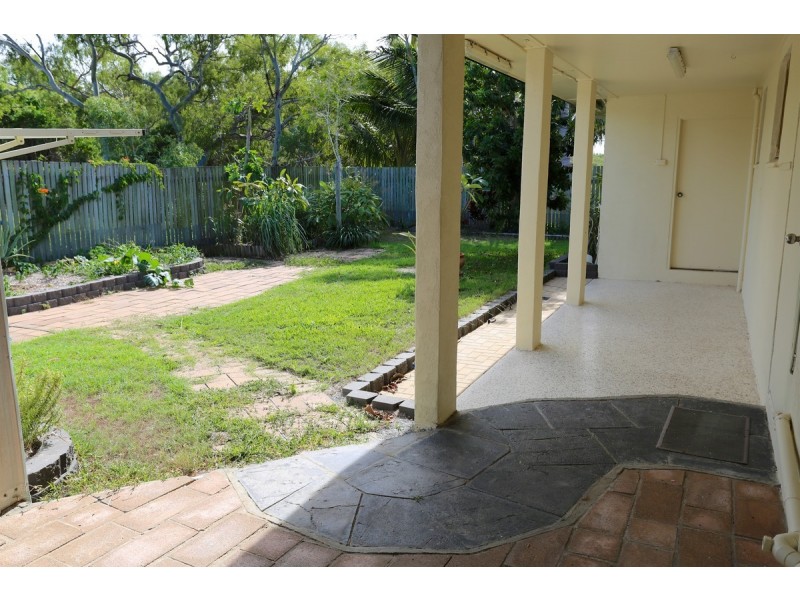 63 Reef Street, Zilzie QLD 4710