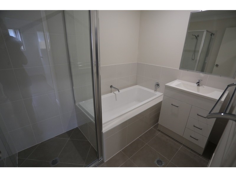 42A Falcon Crest, Zilzie QLD 4710