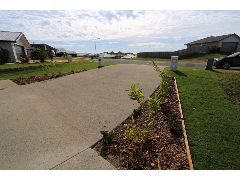 42B Falcon Crest, Zilzie QLD 4710