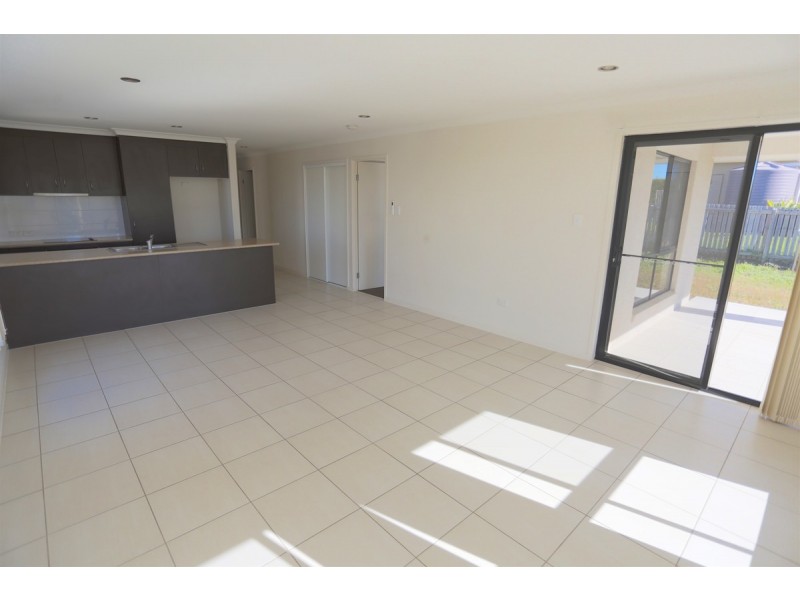12 The Ridge Way, Zilzie QLD 4710