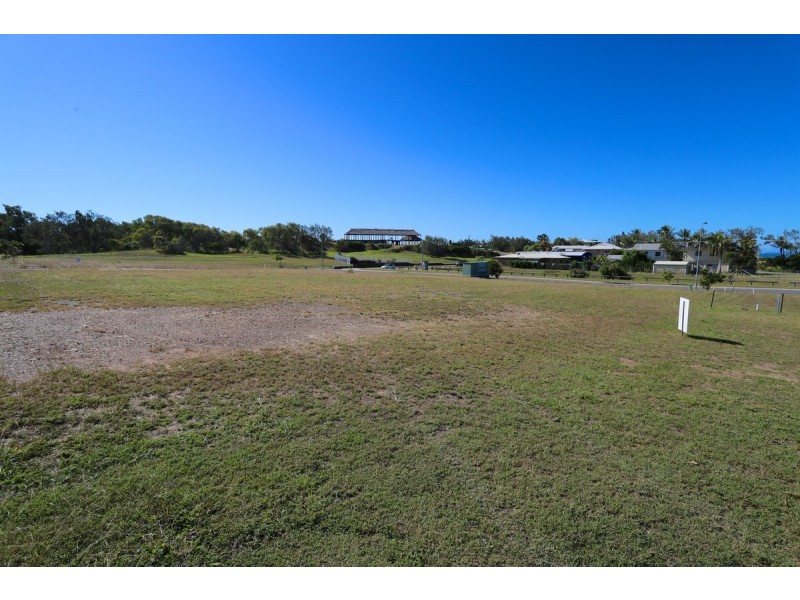 6 Fishermans Lane, Emu Park QLD 4710