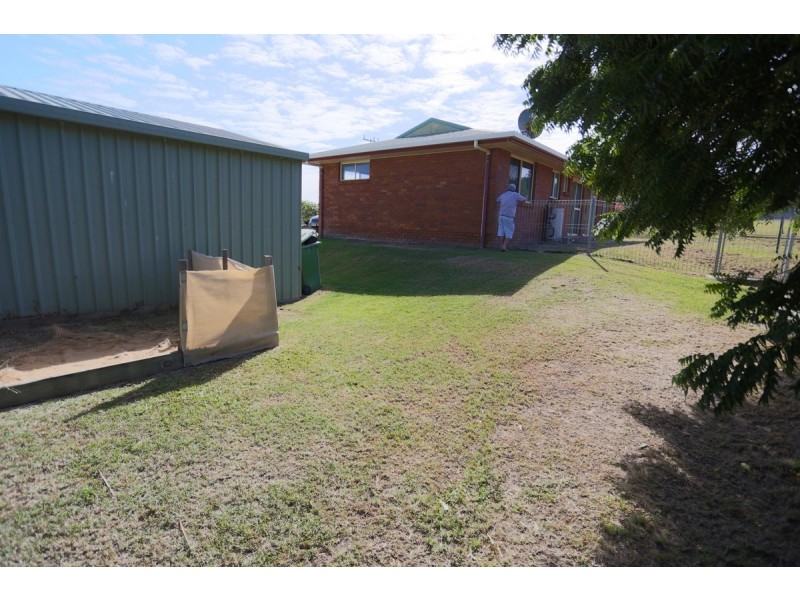 1 Singleton Street, Emu Park QLD 4710