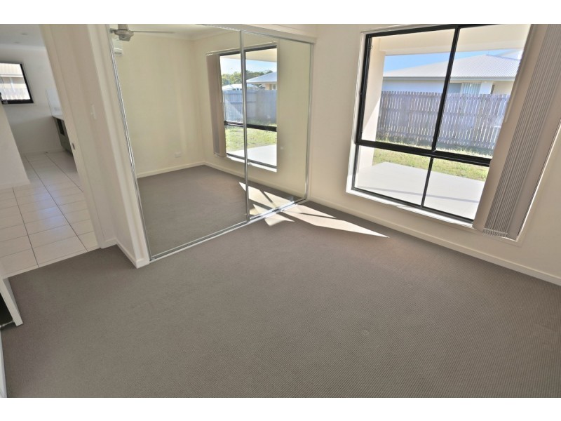 33 Outrigger Drive, Mulambin QLD 4703