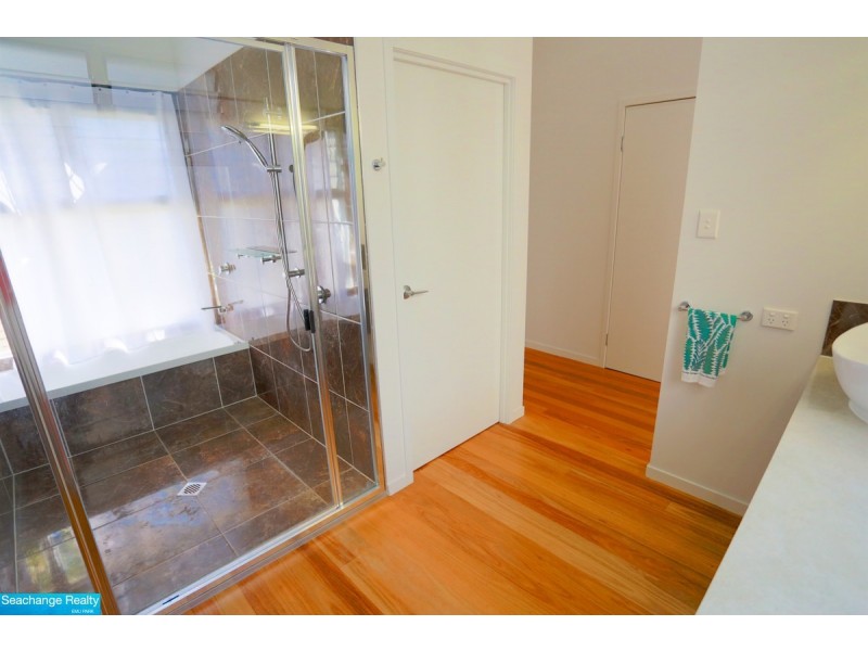 11 Hideaway Road, Zilzie QLD 4710