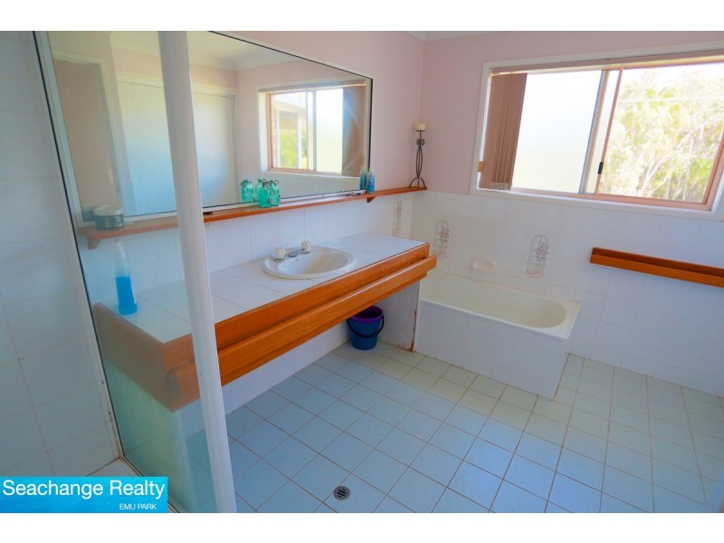 816 Scenic Highway, Kinka Beach QLD 4703