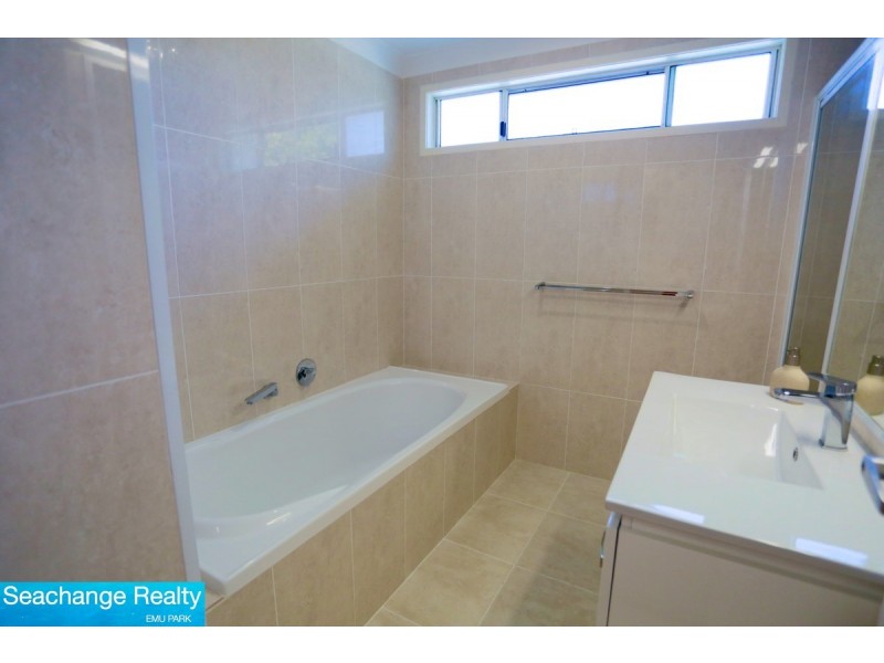 13 Oak Street, Emu Park QLD 4710