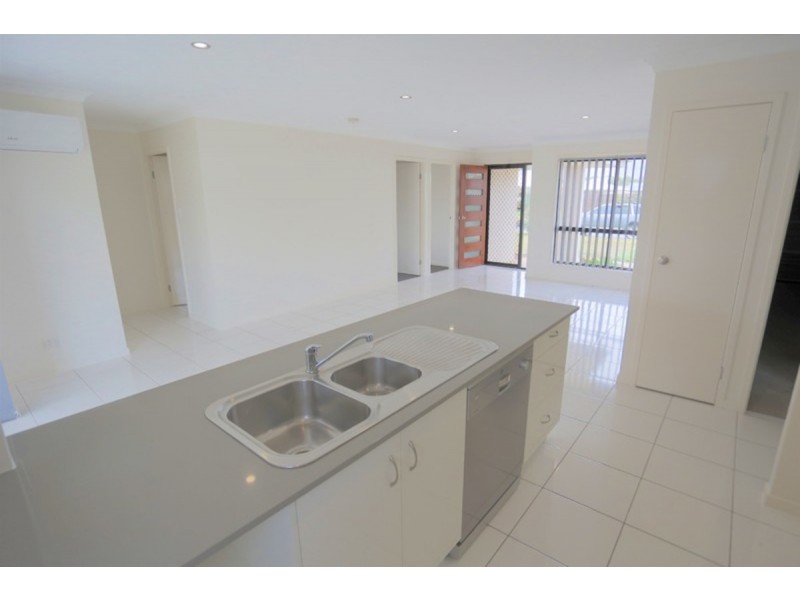 38 Outrigger Drive, Mulambin QLD 4703