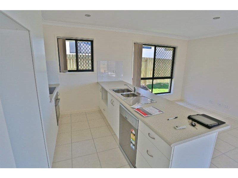 34 Falcon Crest, Zilzie QLD 4710