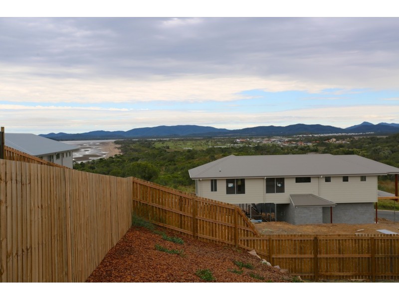 6 Ocean View Drive, Zilzie QLD 4710