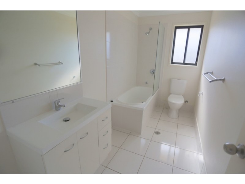 14 Falcon Crest, Zilzie QLD 4710