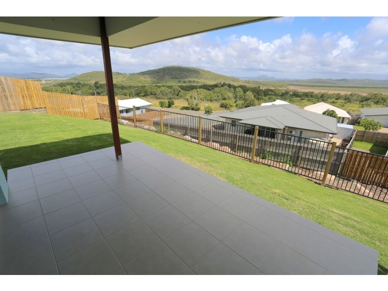 9 Ocean View Drive, Zilzie QLD 4710