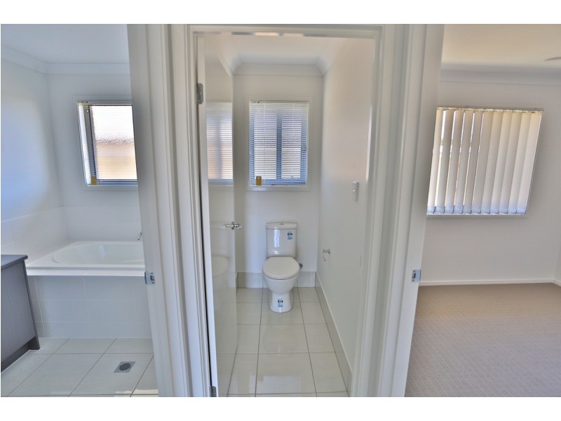 2 Aqua Lane, Mulambin QLD 4703