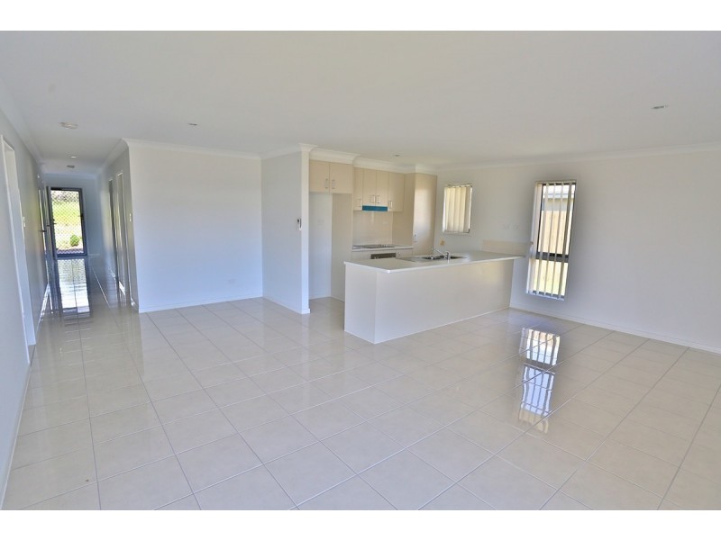 19 Beachside Circuit, Mulambin QLD 4703