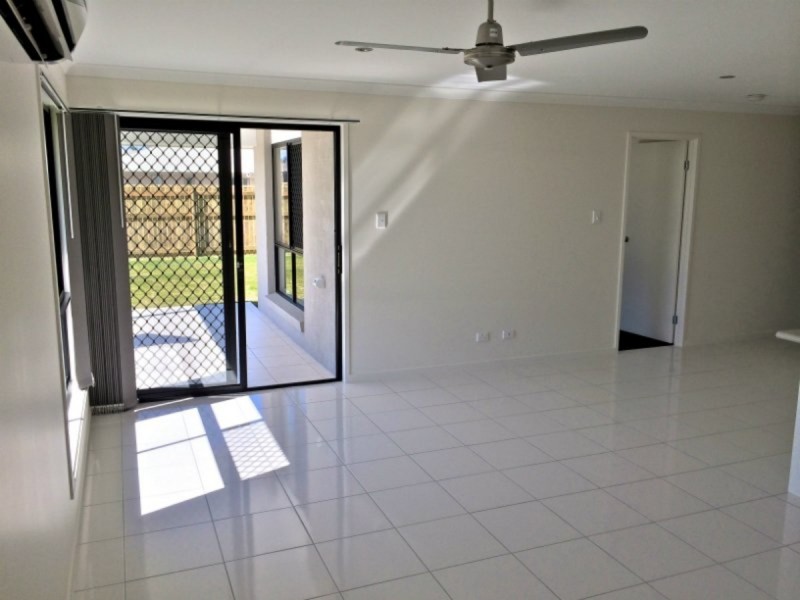 15 Beachside Circuit, Mulambin QLD 4703