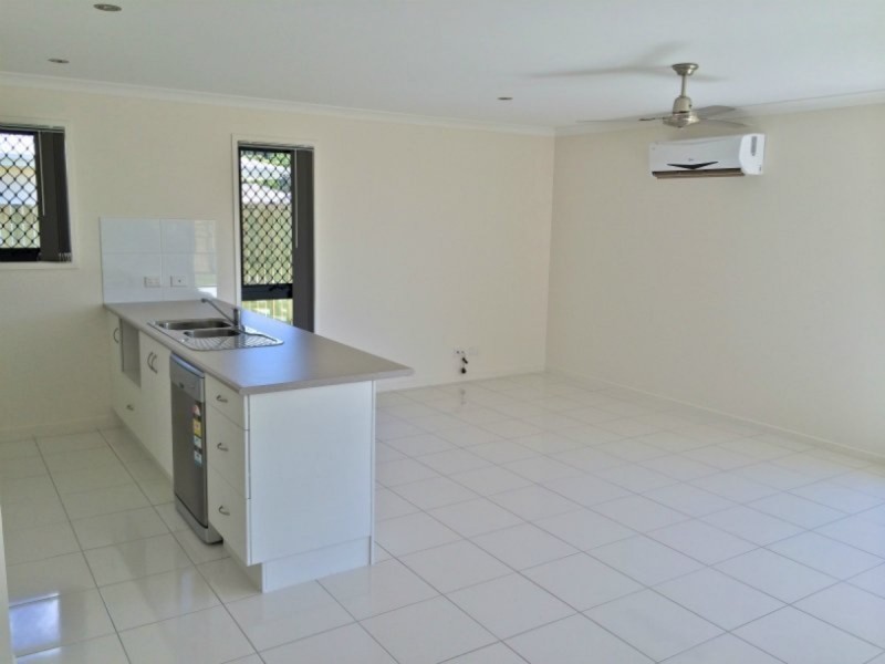 15 Beachside Circuit, Mulambin QLD 4703