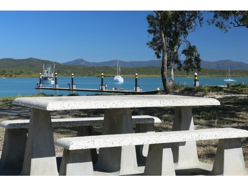 10 The Peak, Zilzie QLD 4710