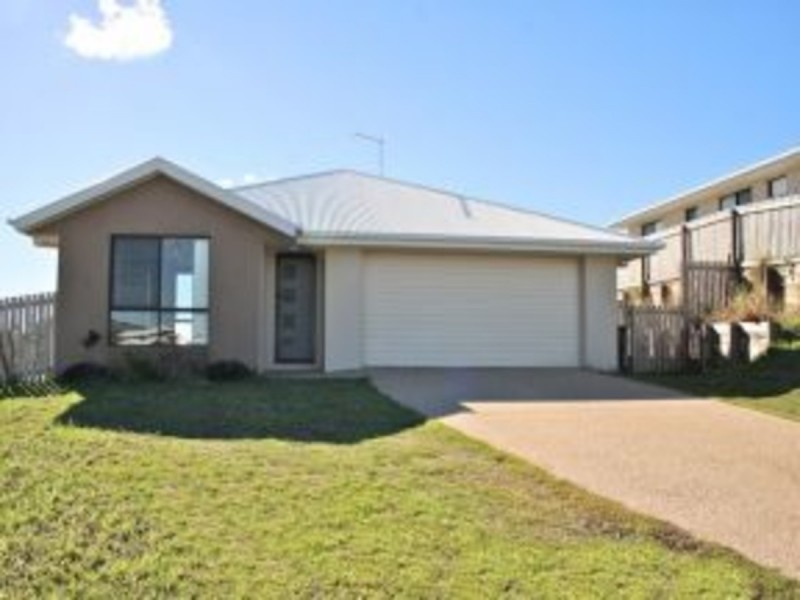 12 The Peak, Zilzie QLD 4710