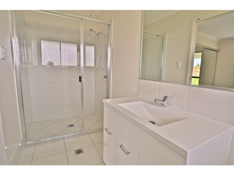 16 Waterpark Drive, Mulambin QLD 4703