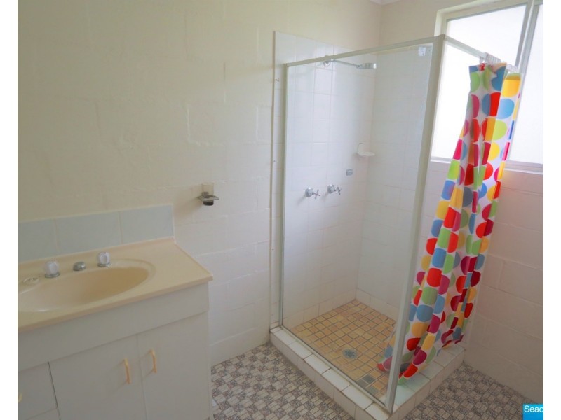 32 Rockhampton Road, Yeppoon QLD 4703