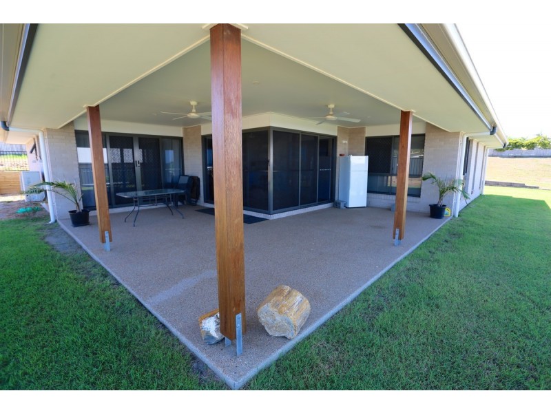20 Albemarle Street, Emu Park QLD 4710