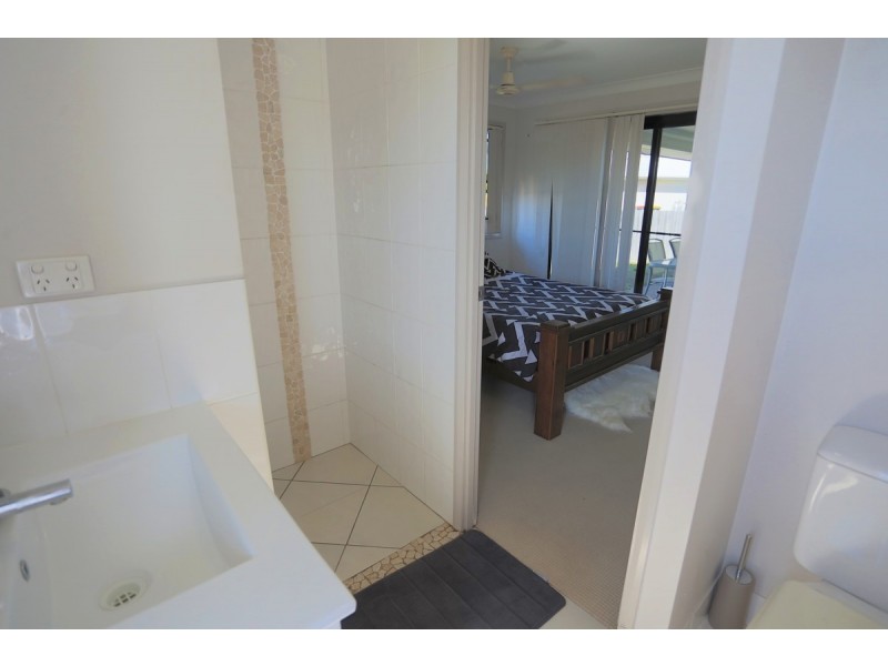 65 Valley Park Road, Zilzie QLD 4710