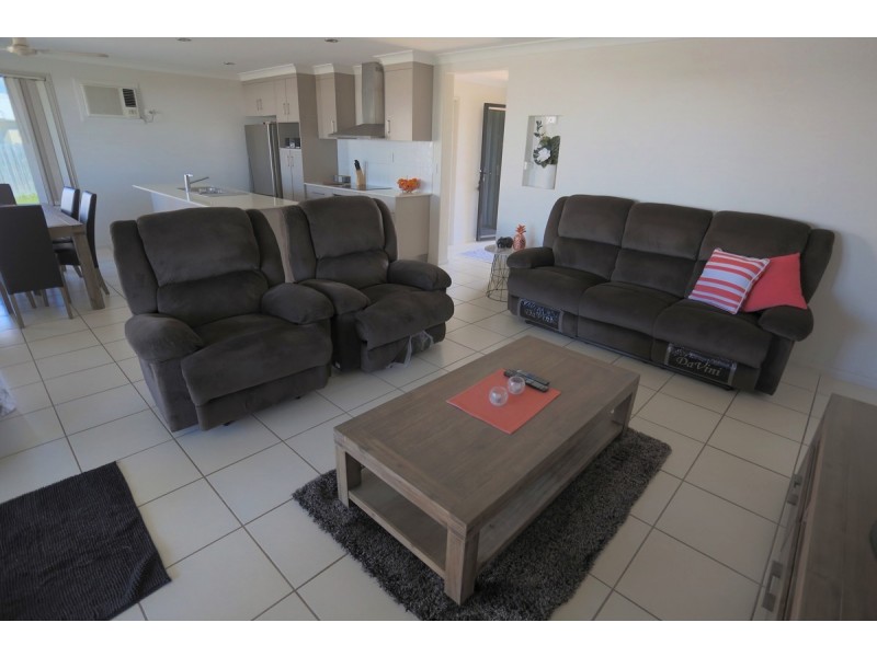 65 Valley Park Road, Zilzie QLD 4710