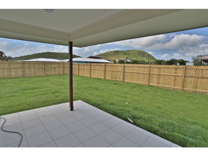 32 Outrigger Drive, Mulambin QLD 4703