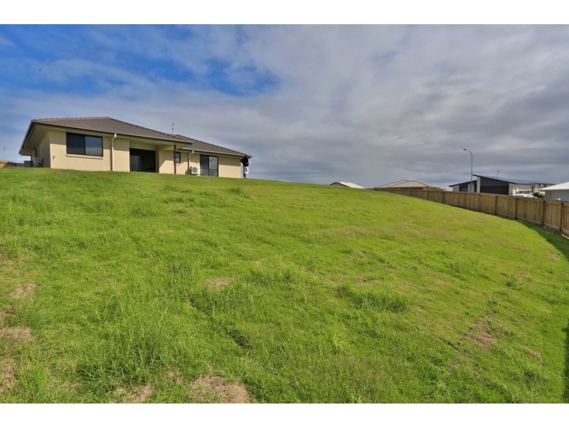 23 Falcon Crest, Zilzie QLD 4710