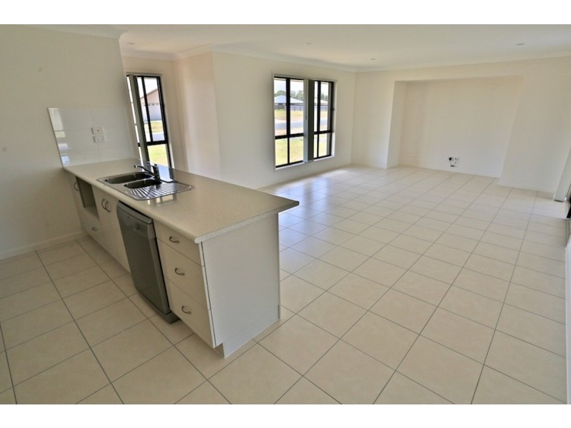 15 Sorrento Way, Zilzie QLD 4710