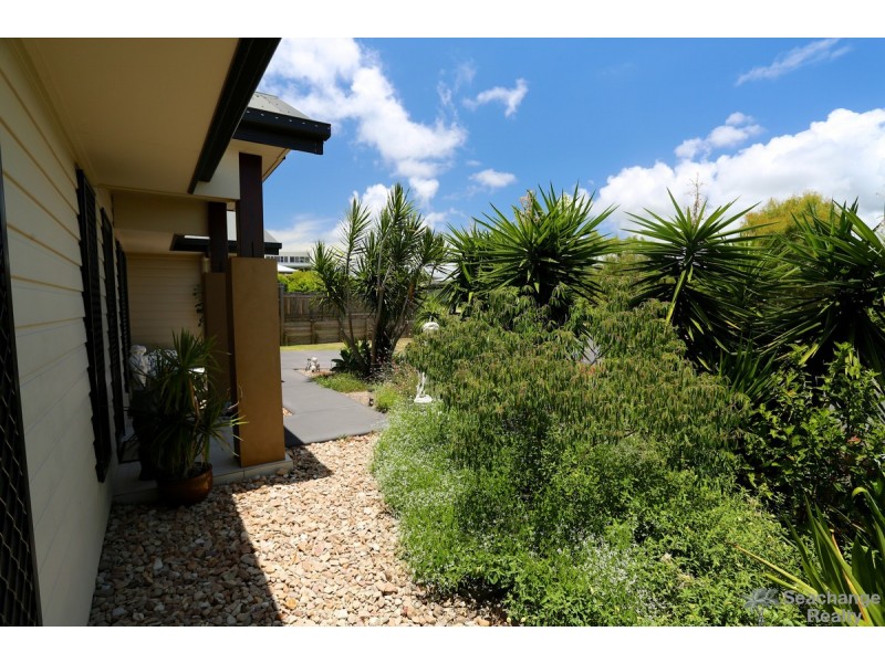 21 Cocoanut Point Drive, Zilzie QLD 4710