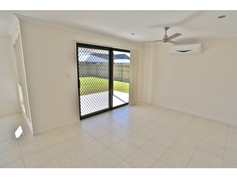 9 Beachside Circuit, Mulambin QLD 4703