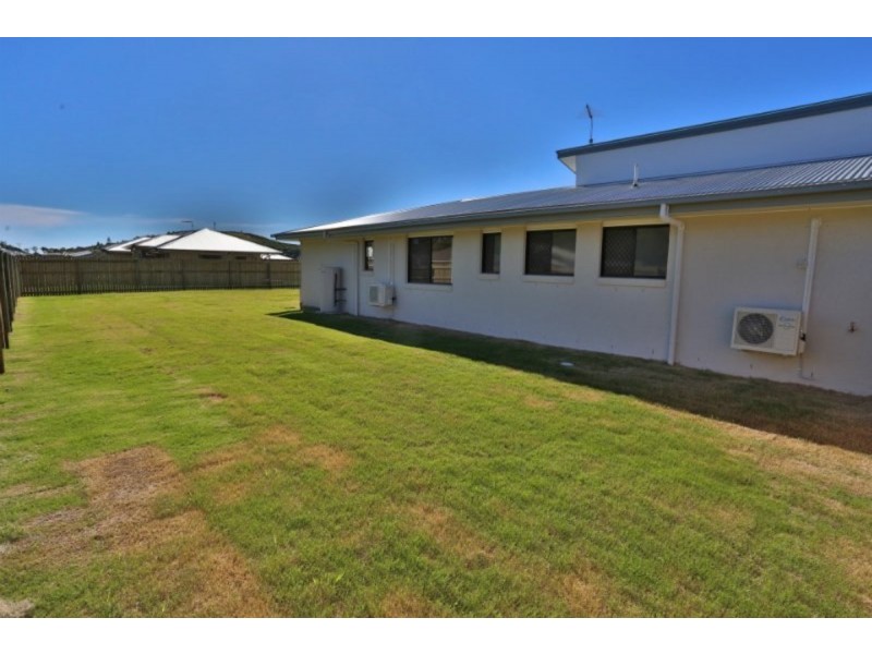 9 Beachside Circuit, Mulambin QLD 4703