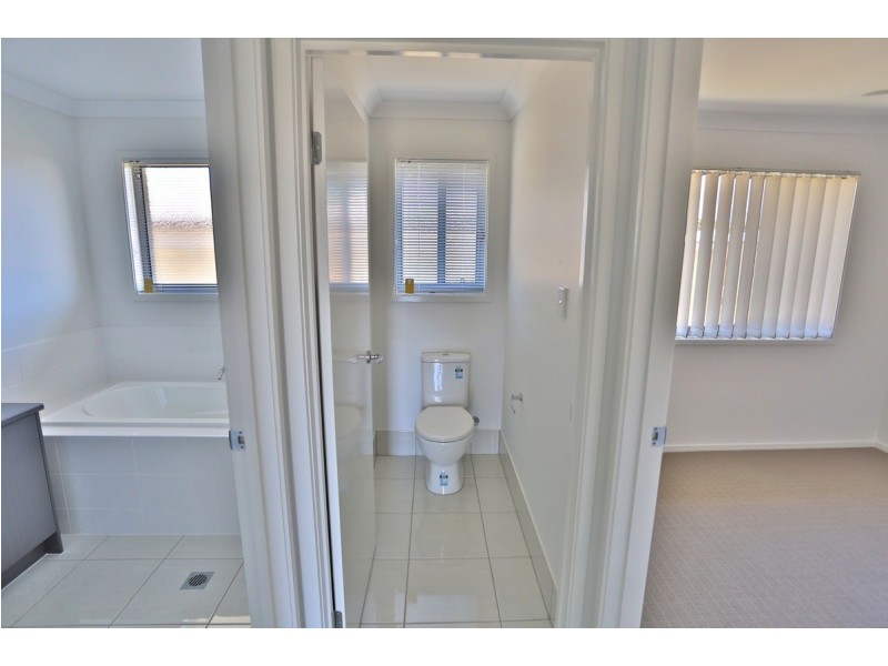 2 Aqua Lane, Mulambin QLD 4703