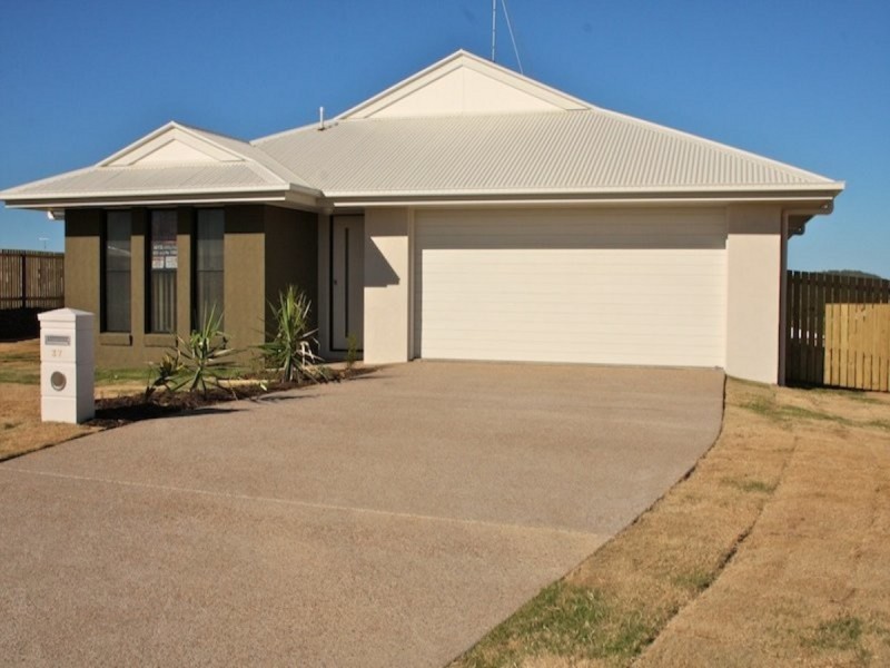 37 Falcon Crest, Zilzie QLD 4710