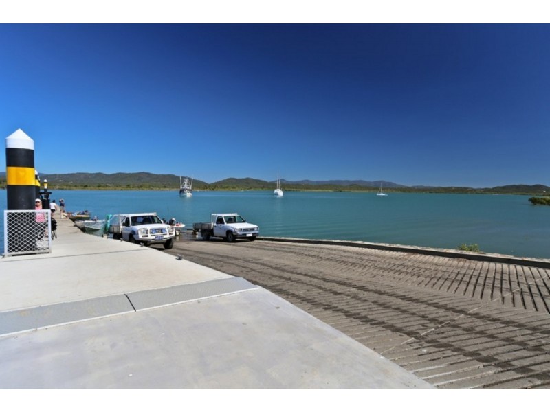 17 Timbers Beach Road, Zilzie QLD 4710