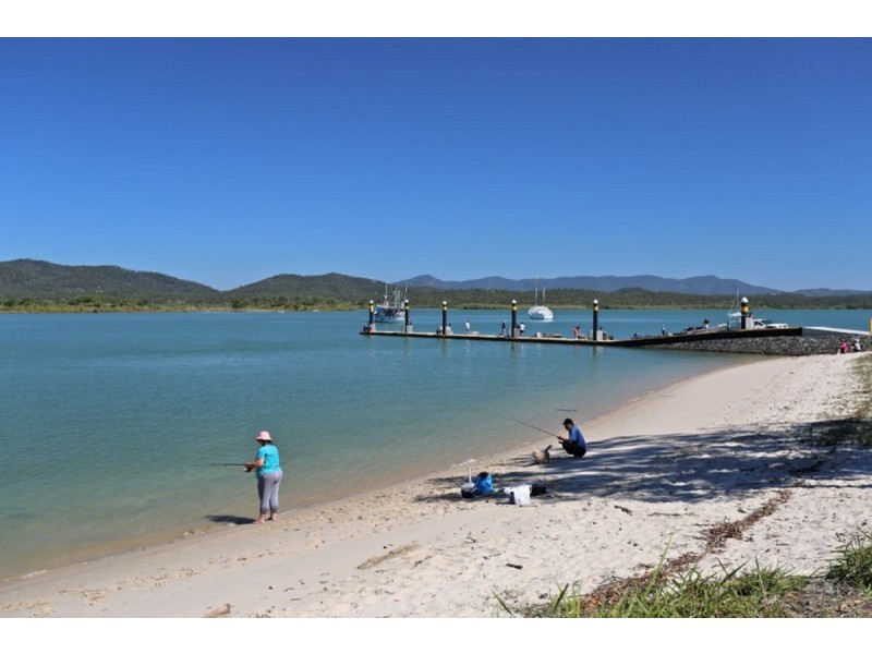 17 Timbers Beach Road, Zilzie QLD 4710