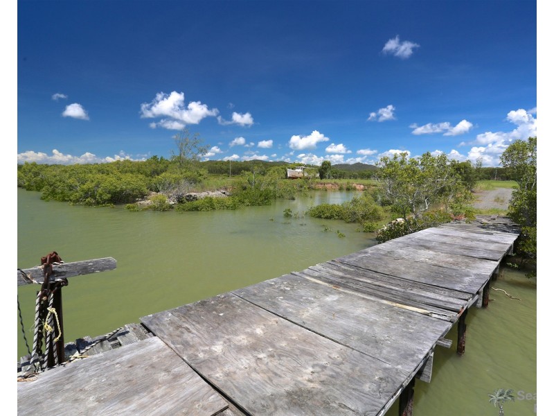 90 Hoys Road, Coowonga QLD 4702