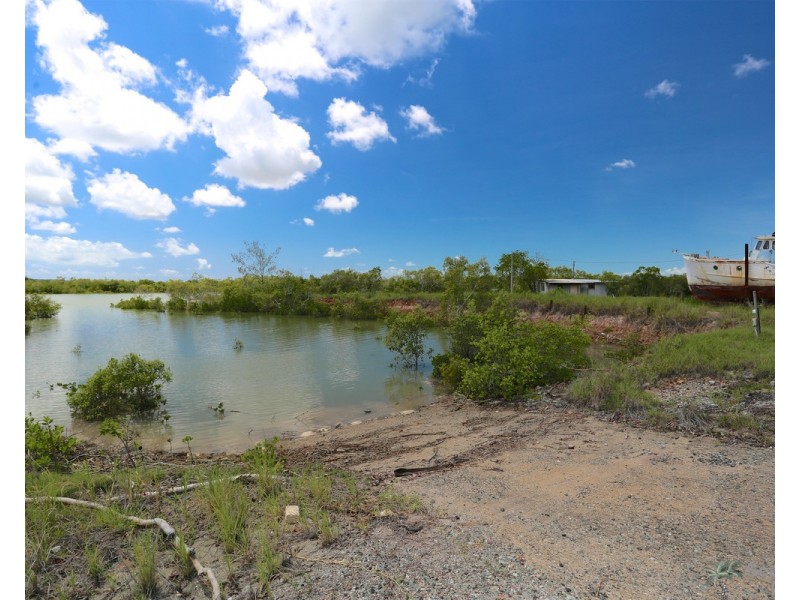 90 Hoys Road, Coowonga QLD 4702