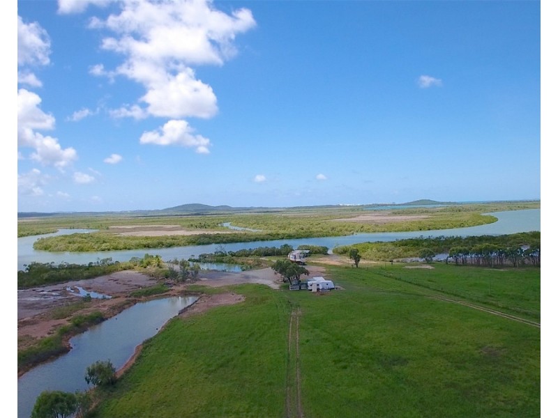 90 Hoys Road, Coowonga QLD 4702