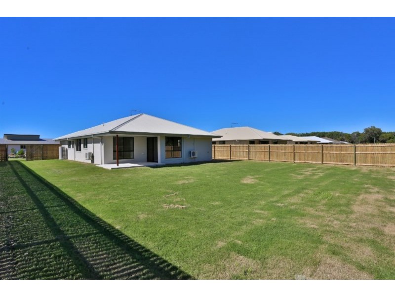 22 Beachside Circuit, Mulambin QLD 4703