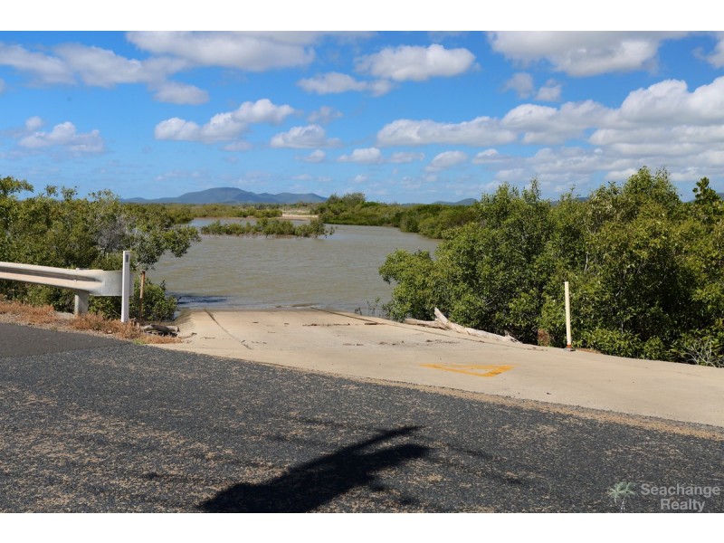 6 Carlo Corner, Keppel Sands QLD 4702