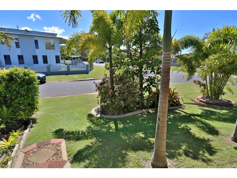 1 Taldora Place, Emu Park QLD 4710
