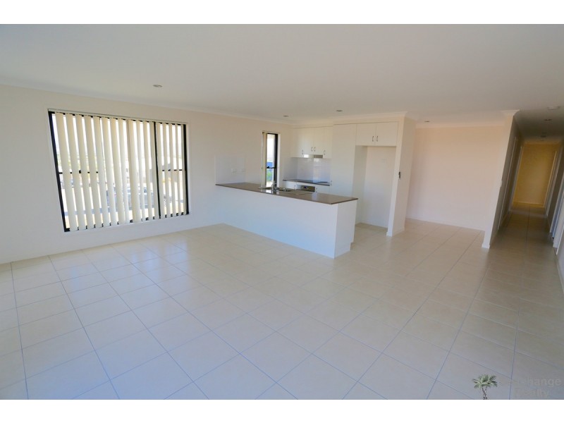 25 Falcon Crest, Zilzie QLD 4710